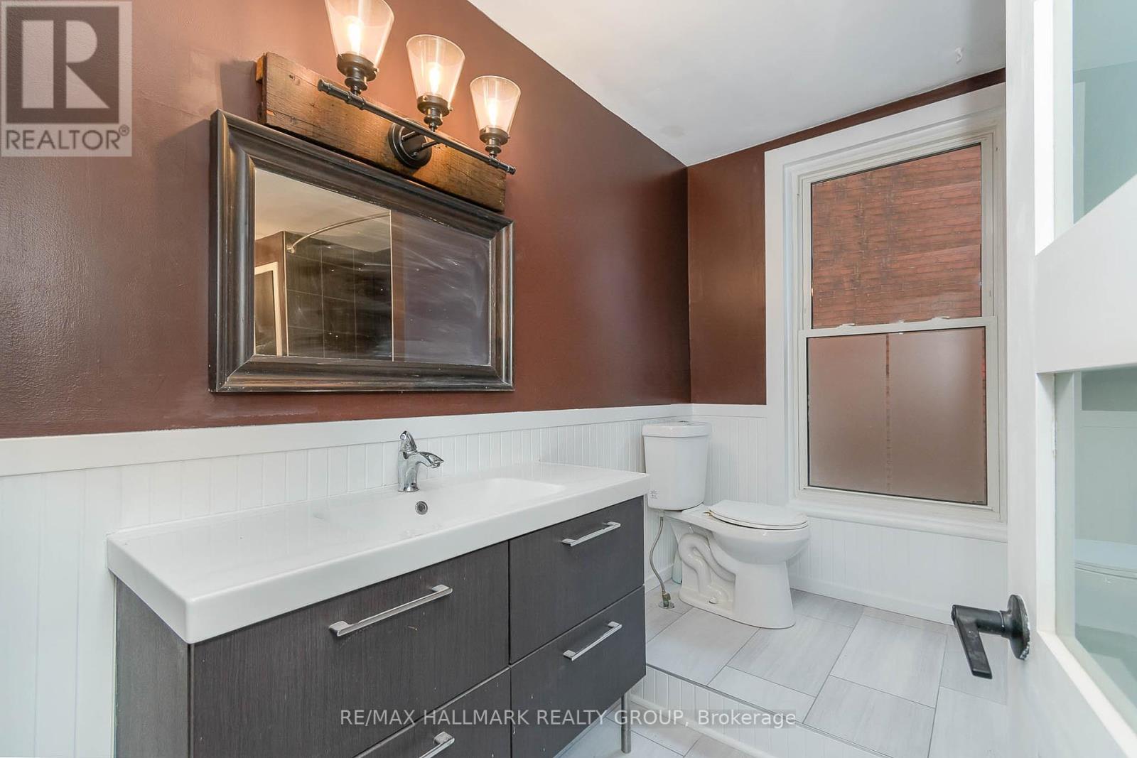 243 Booth Street, Ottawa, Ontario  K1R 7J5 - Photo 17 - X12143052