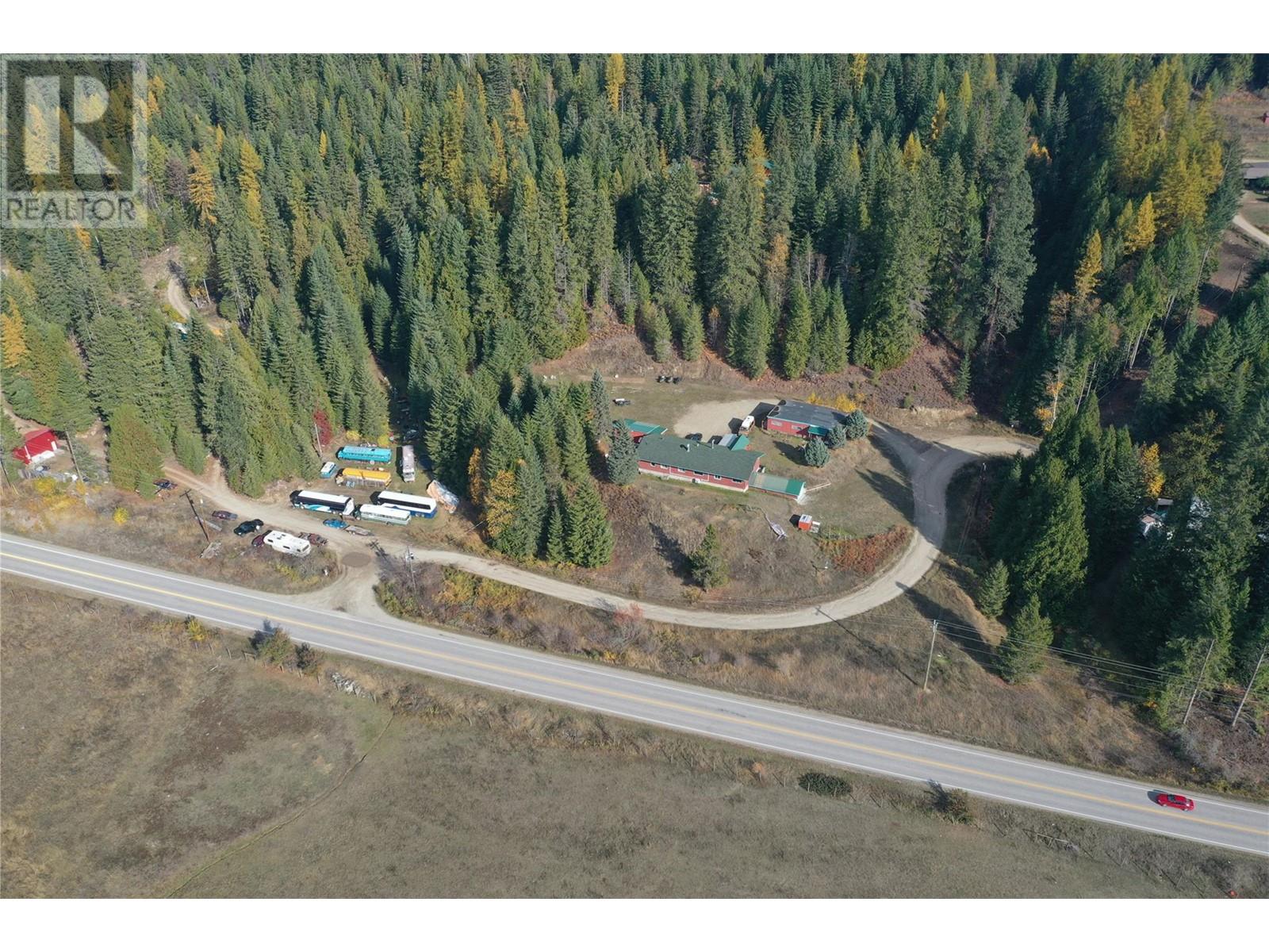 2276 6 Highway, Crescent Valley, BC V0G1H0