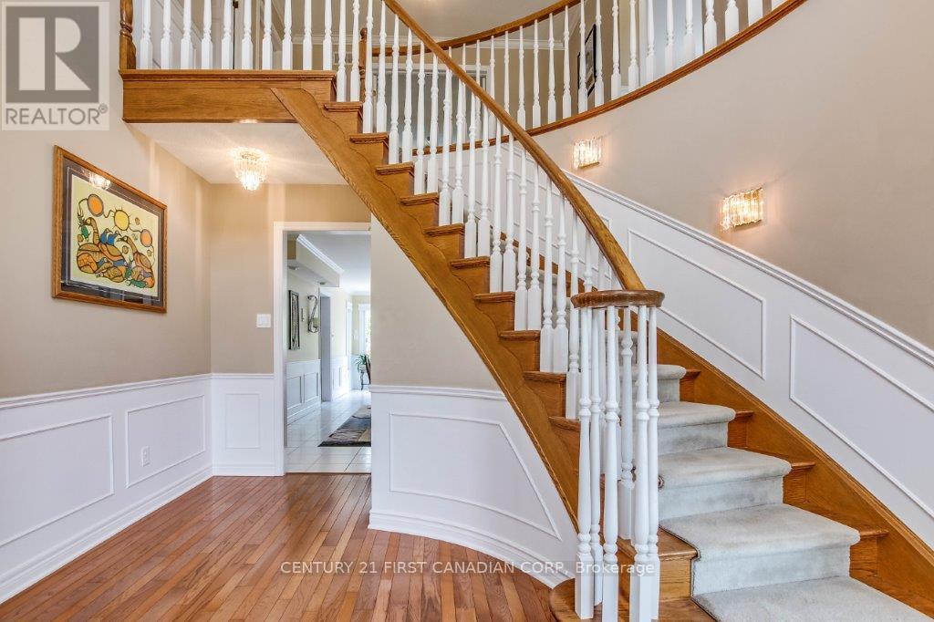 31 Glenridge Crescent, London North, Ontario  N6G 4W5 - Photo 21 - X12142044