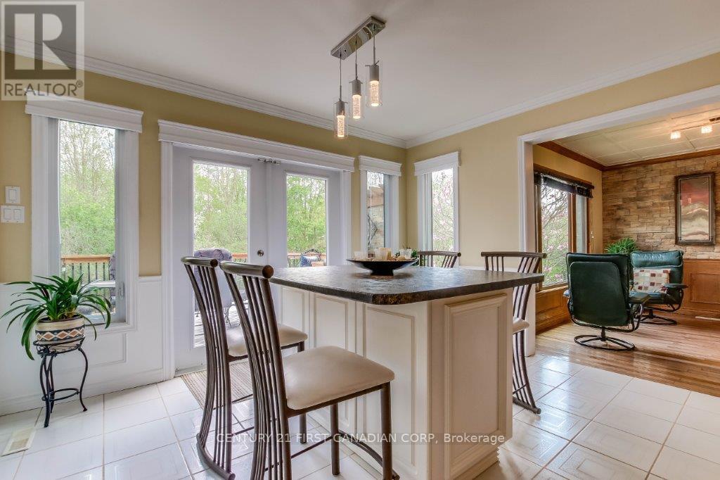 31 Glenridge Crescent, London North, Ontario  N6G 4W5 - Photo 19 - X12142044