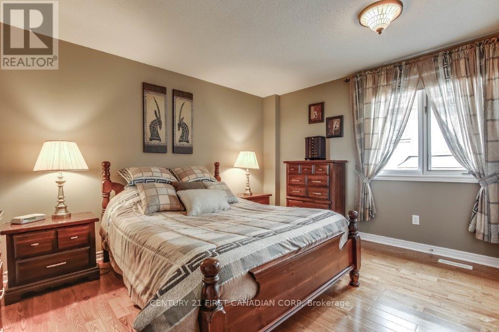 31 Glenridge Crescent, London North, Ontario  N6G 4W5 - Photo 22 - X12142044