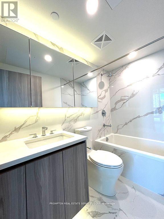 916 - 1 Concord Cityplace Way, Toronto, Ontario  M5V 0X3 - Photo 12 - C12143071