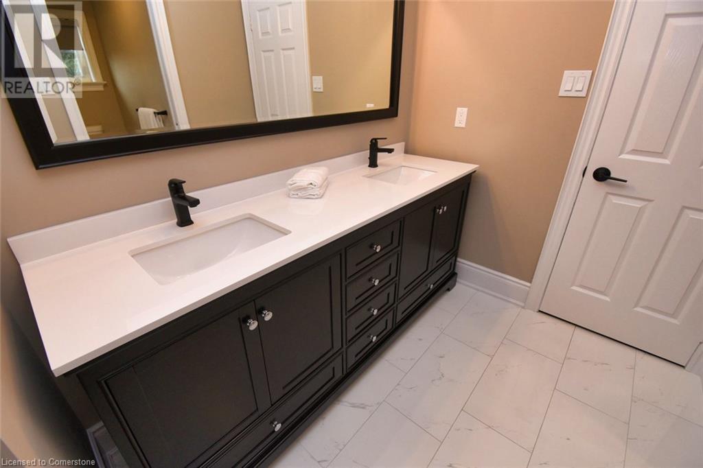 2147 Berwick Drive, Burlington, Ontario  L7M 4B2 - Photo 23 - 40727623