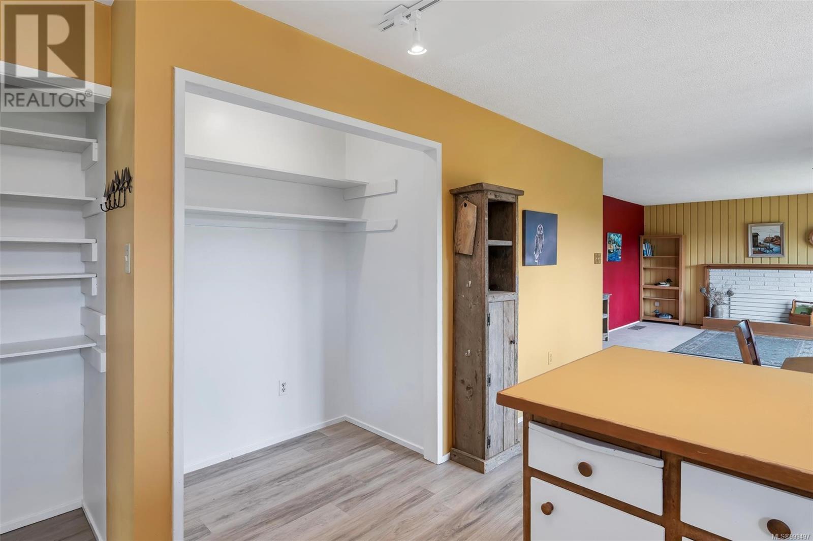 Property at 4335 Riverside Rd image 3