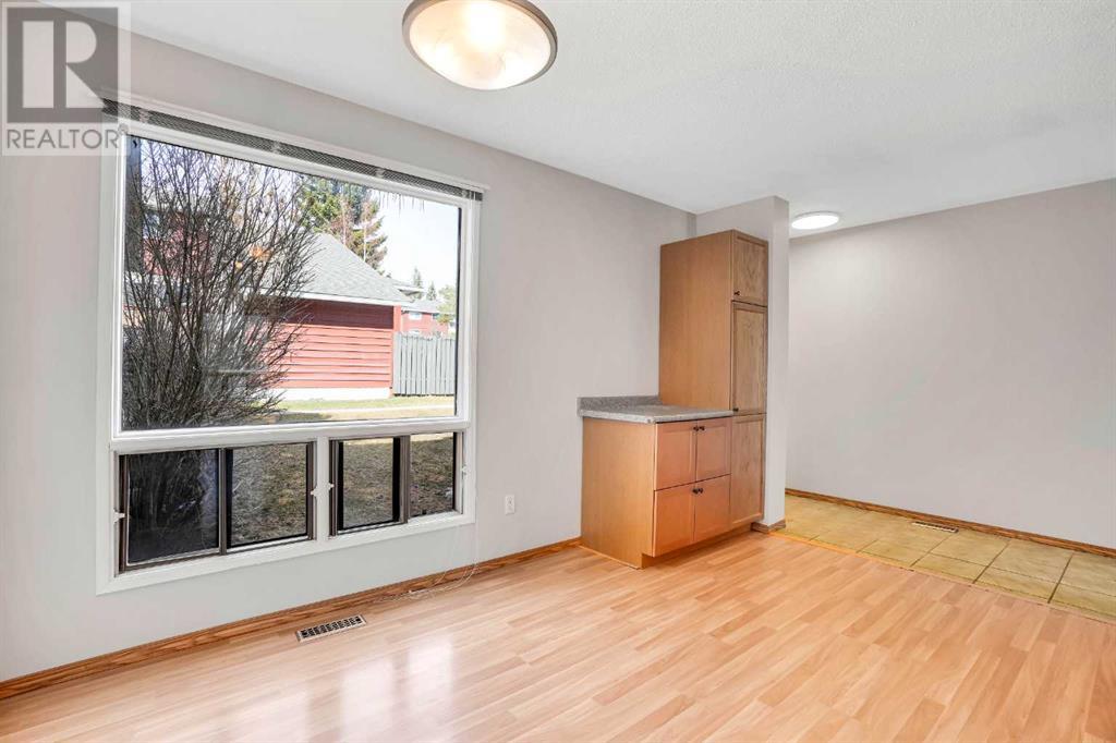 Property at 42, 6915 Ranchview Drive NW image 5