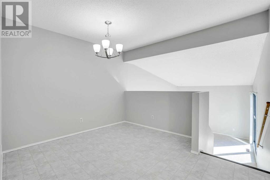 Property at 49, 6915 Ranchview Drive NW image 4