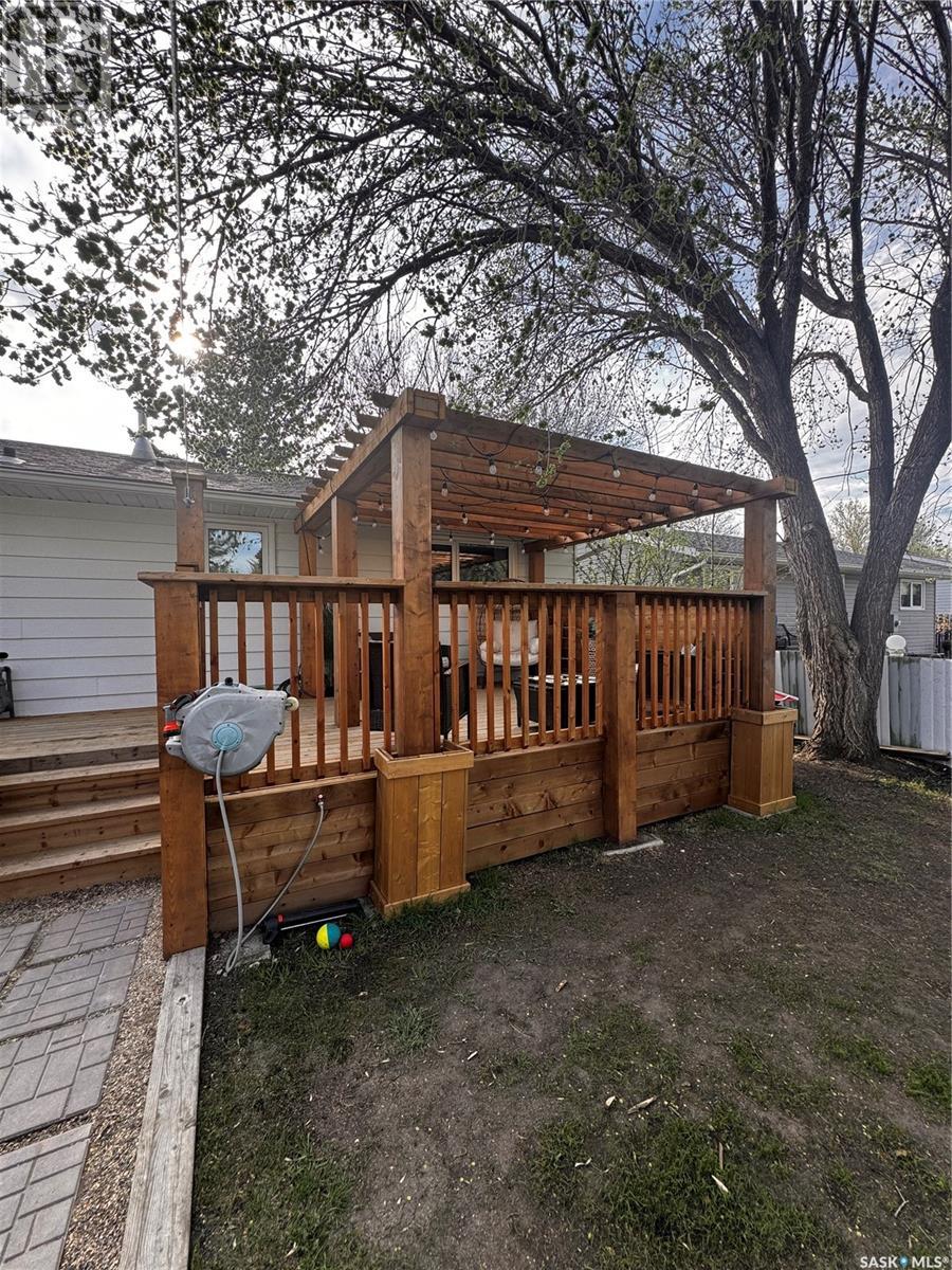 224 17th Street Ne, Weyburn, Saskatchewan  S4H 2P2 - Photo 36 - SK005538