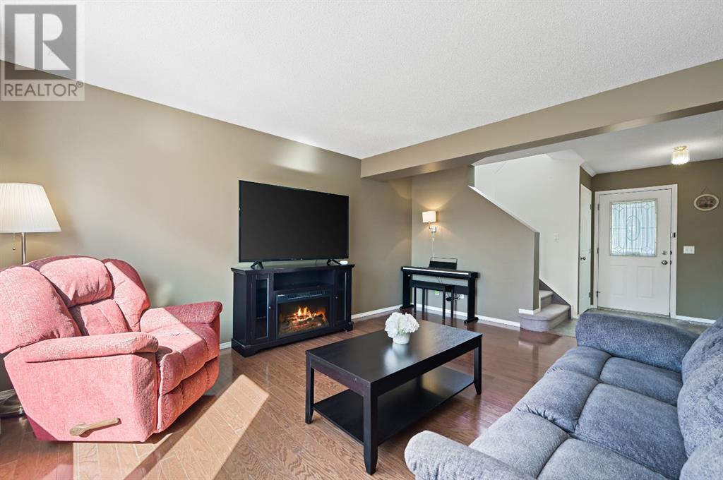203 Valley Brook Circle Nw, Calgary, Alberta  T3B 5S1 - Photo 14 - A2213936