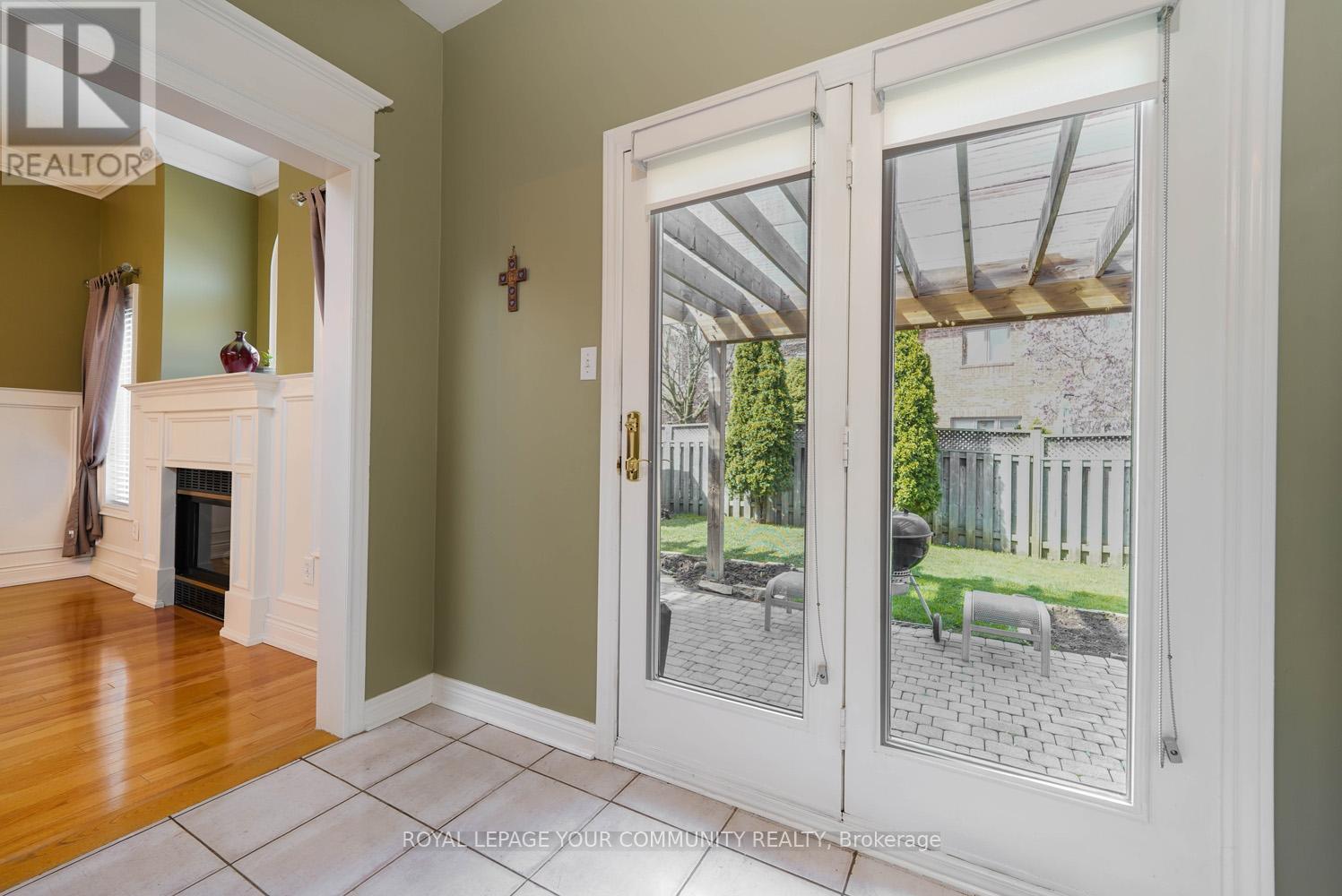 124 Rushbrook Drive, Newmarket, Ontario  L3X 2E4 - Photo 14 - N12143067