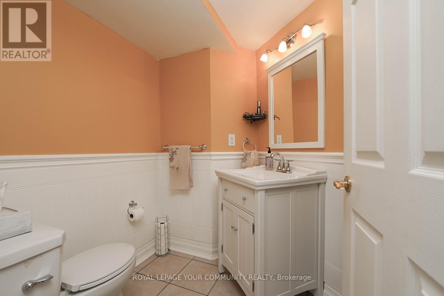 124 Rushbrook Drive, Newmarket, Ontario  L3X 2E4 - Photo 36 - N12143067