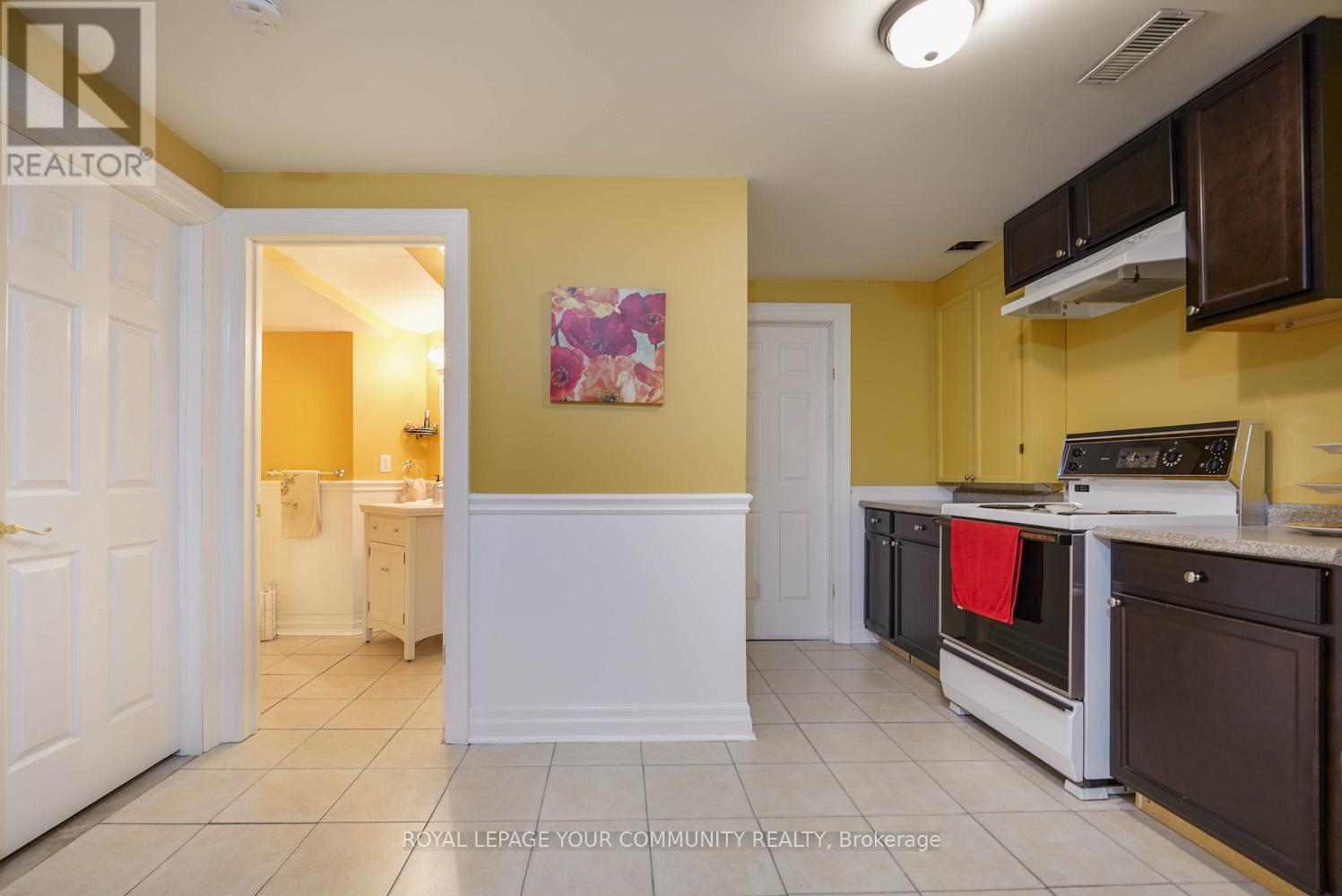 124 Rushbrook Drive, Newmarket, Ontario  L3X 2E4 - Photo 37 - N12143067