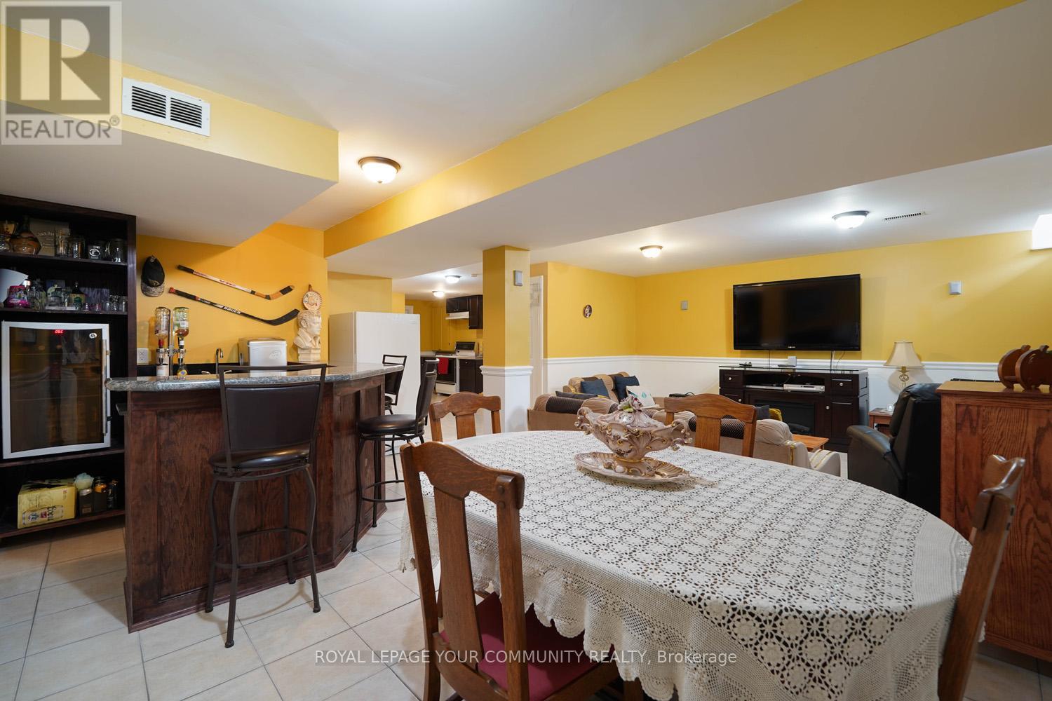 124 Rushbrook Drive, Newmarket, Ontario  L3X 2E4 - Photo 41 - N12143067