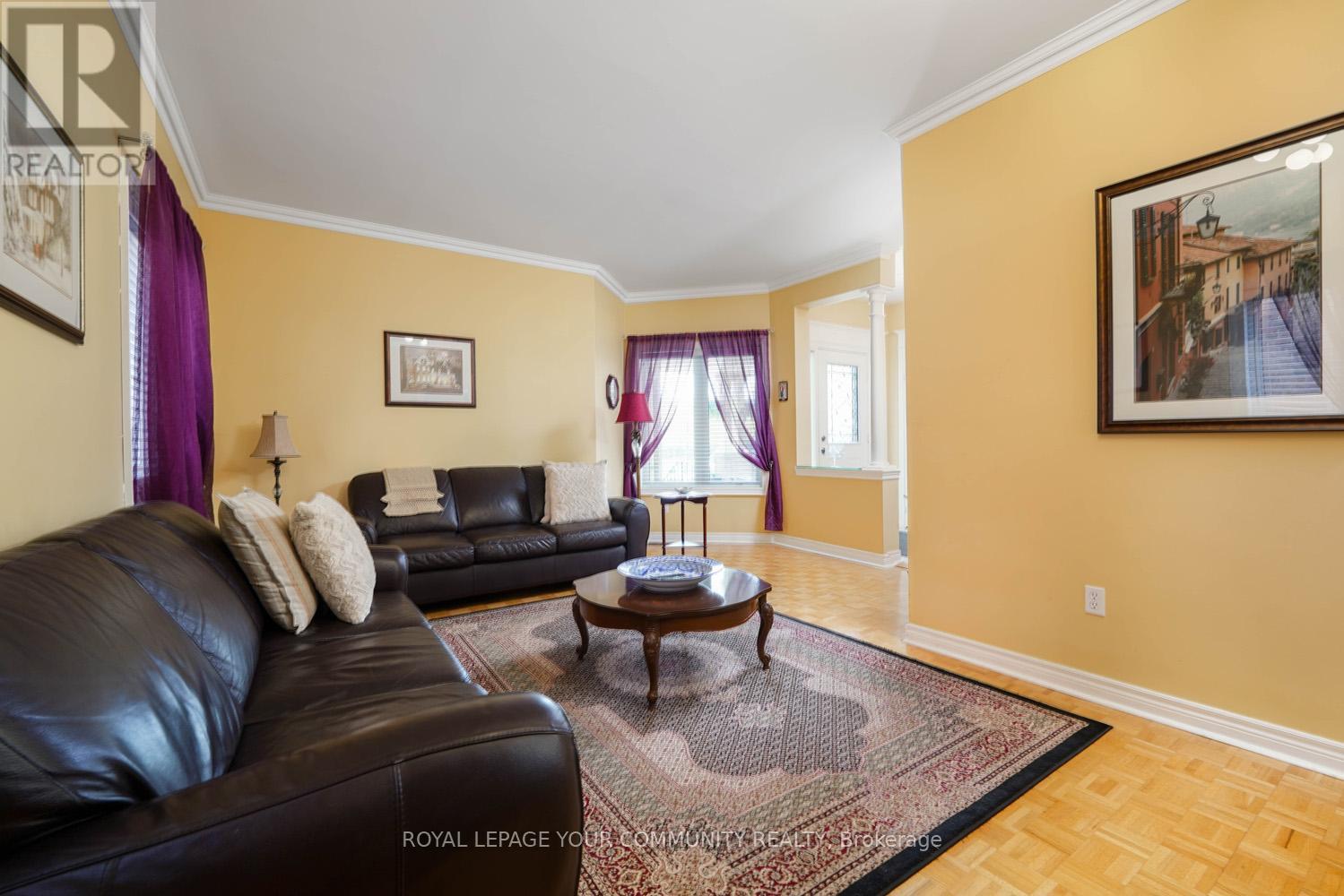 124 Rushbrook Drive, Newmarket, Ontario  L3X 2E4 - Photo 8 - N12143067