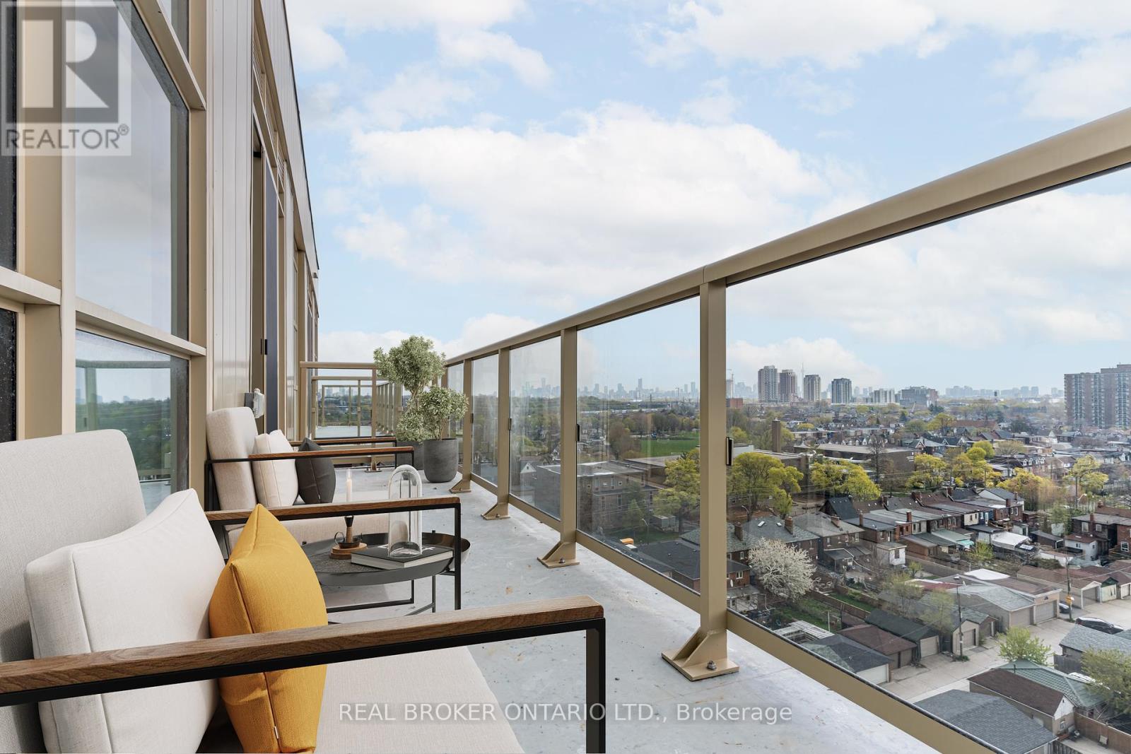 1105 - 1787 St Clair Avenue W, Toronto, Ontario  M6N 0B7 - Photo 13 - W12143050