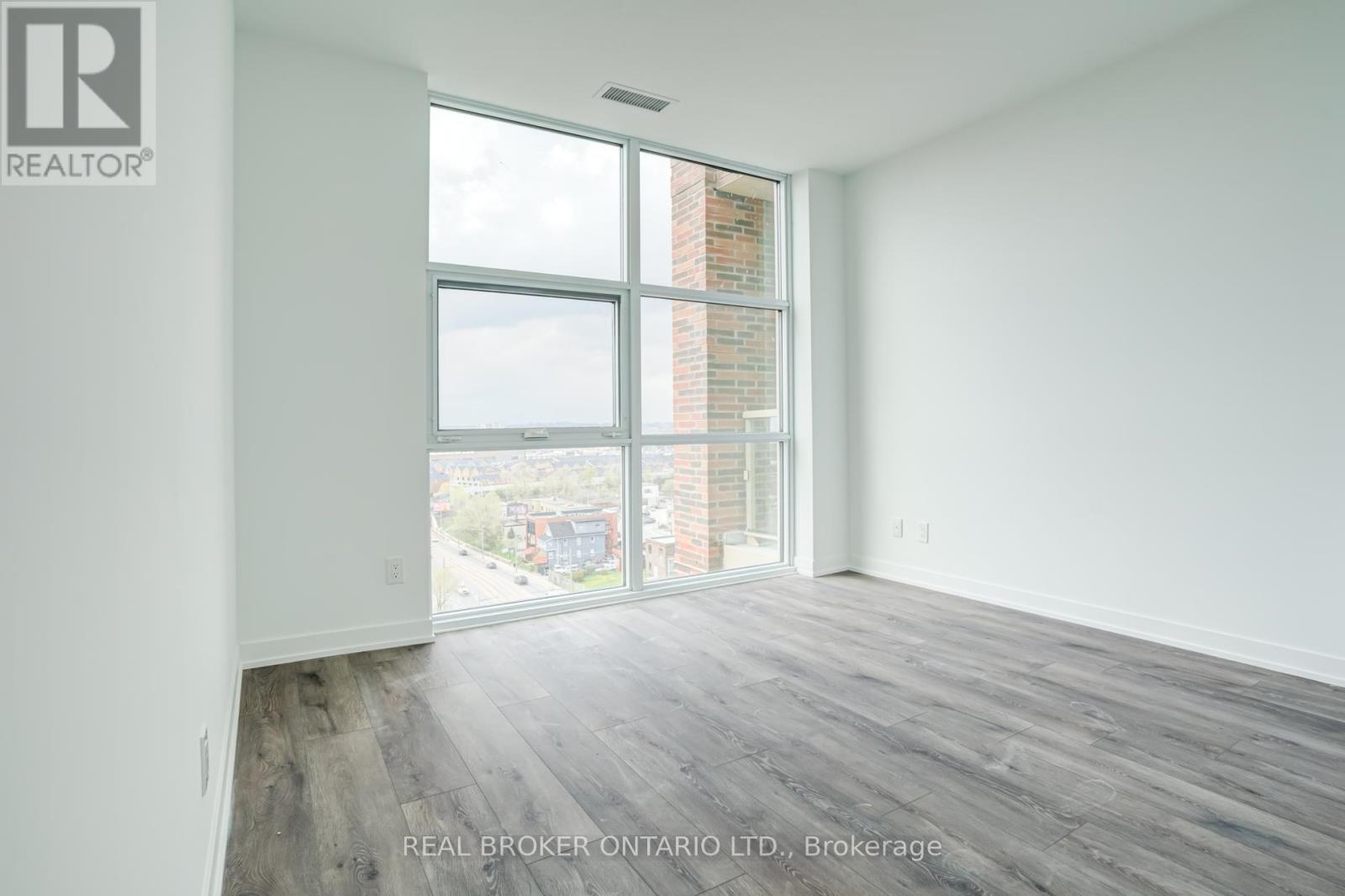 1105 - 1787 St Clair Avenue W, Toronto, Ontario  M6N 0B7 - Photo 6 - W12143050