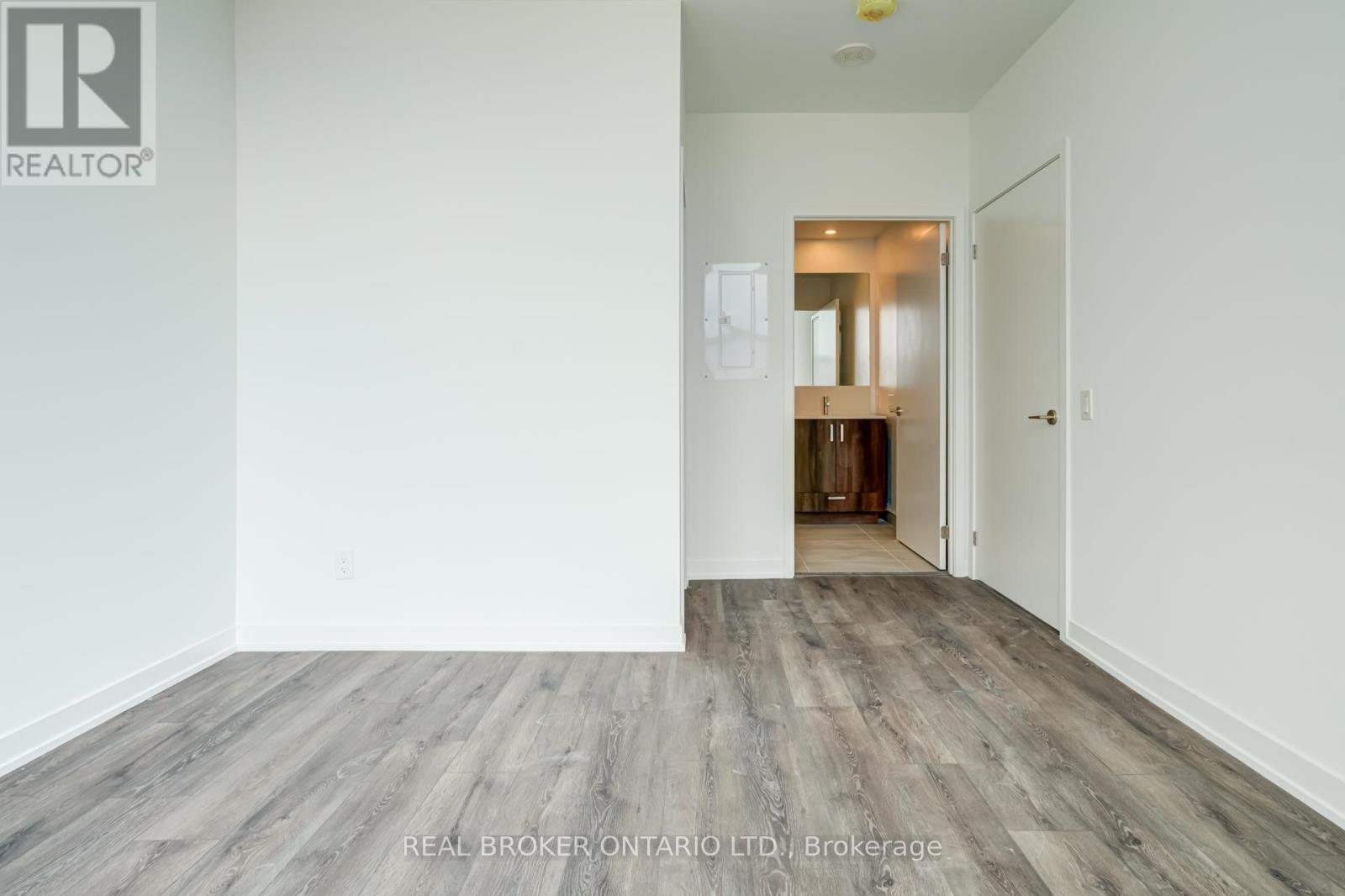 1105 - 1787 St Clair Avenue W, Toronto, Ontario  M6N 0B7 - Photo 7 - W12143050