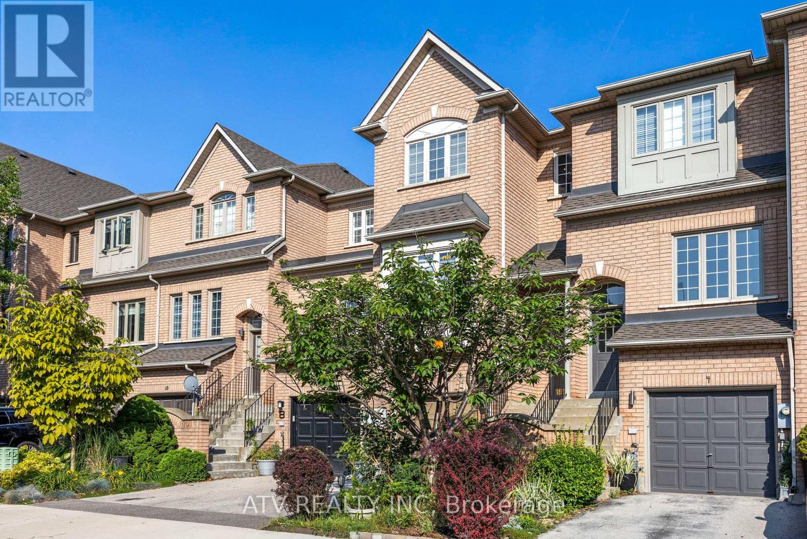 6 Bluewater Court, Toronto (Mimico), Ontario  M8V 4A8 - Photo 27 - W12143057