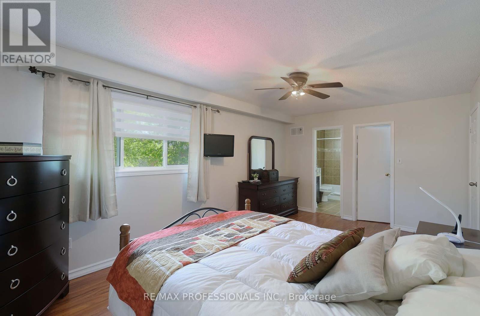 7 Dalzell Avenue, Brampton, Ontario  L6Z 1H1 - Photo 25 - W12143070