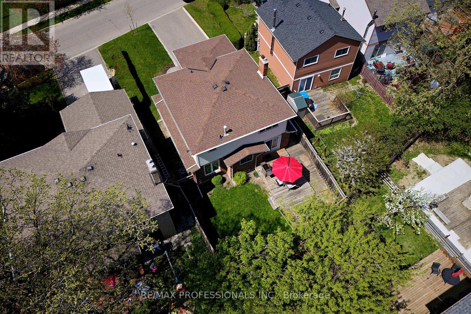 7 Dalzell Avenue, Brampton, Ontario  L6Z 1H1 - Photo 39 - W12143070