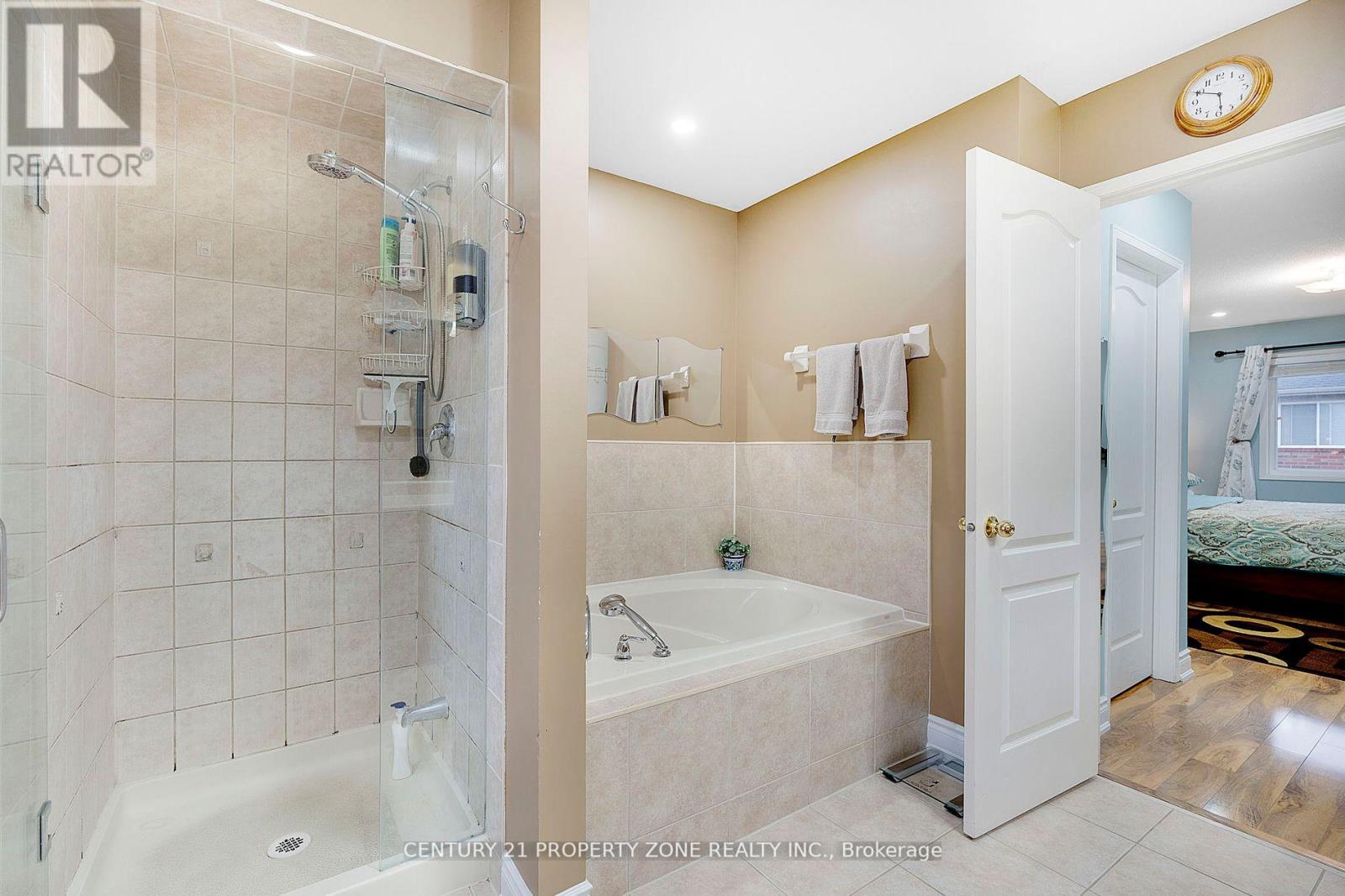 114 Hollingsworth Circle, Brampton, Ontario  L7A 0J5 - Photo 28 - W12143084