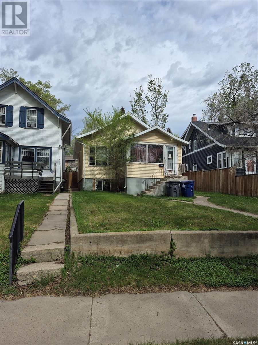 Property at 710 Walmer ROAD image 1