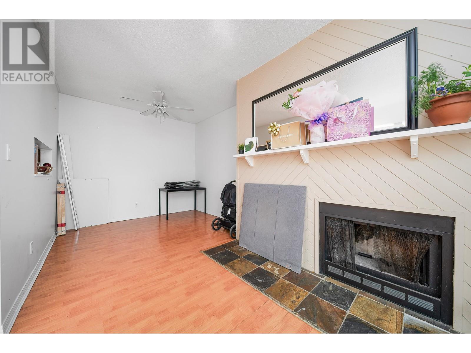 5146 Hastings Street, Burnaby, British Columbia  V5B 1P6 - Photo 2 - R3001607