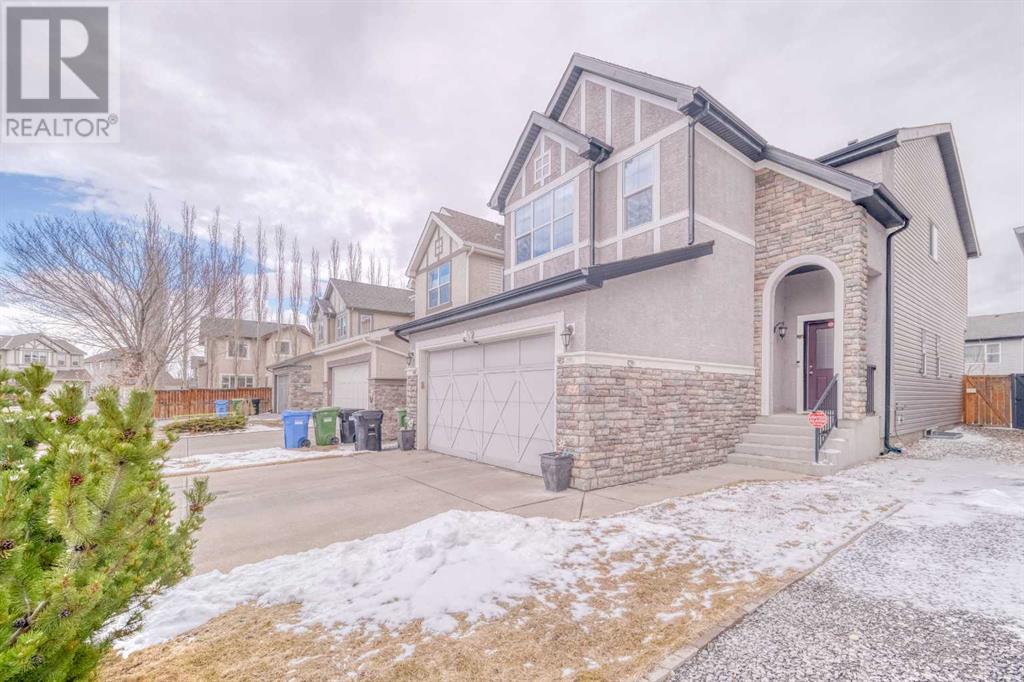 Property at 143 Aspen Hills Close SW image 2