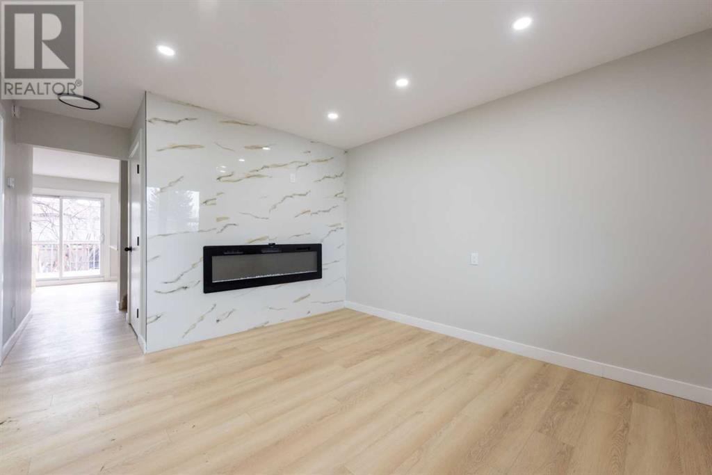 599 Aboyne Crescent Ne, Calgary, Alberta  T2A 5Y7 - Photo 5 - A2204719