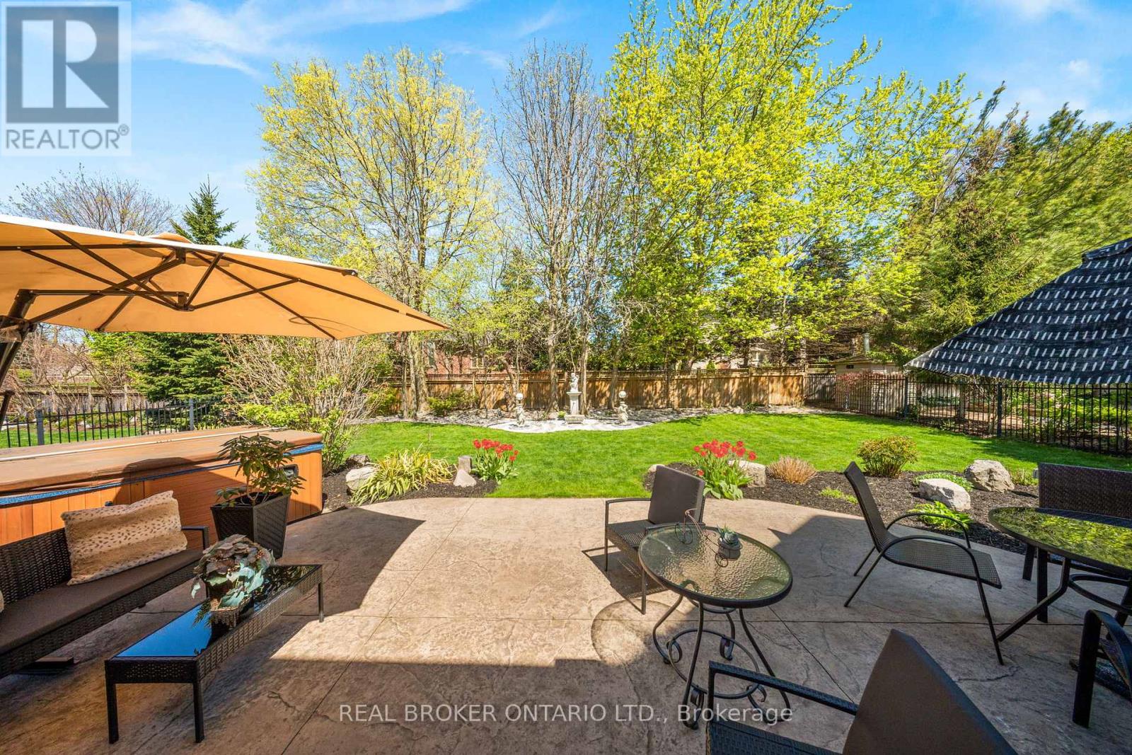 215 Black Maple Court, Kitchener, Ontario  N2P 2W8 - Photo 43 - X12143053