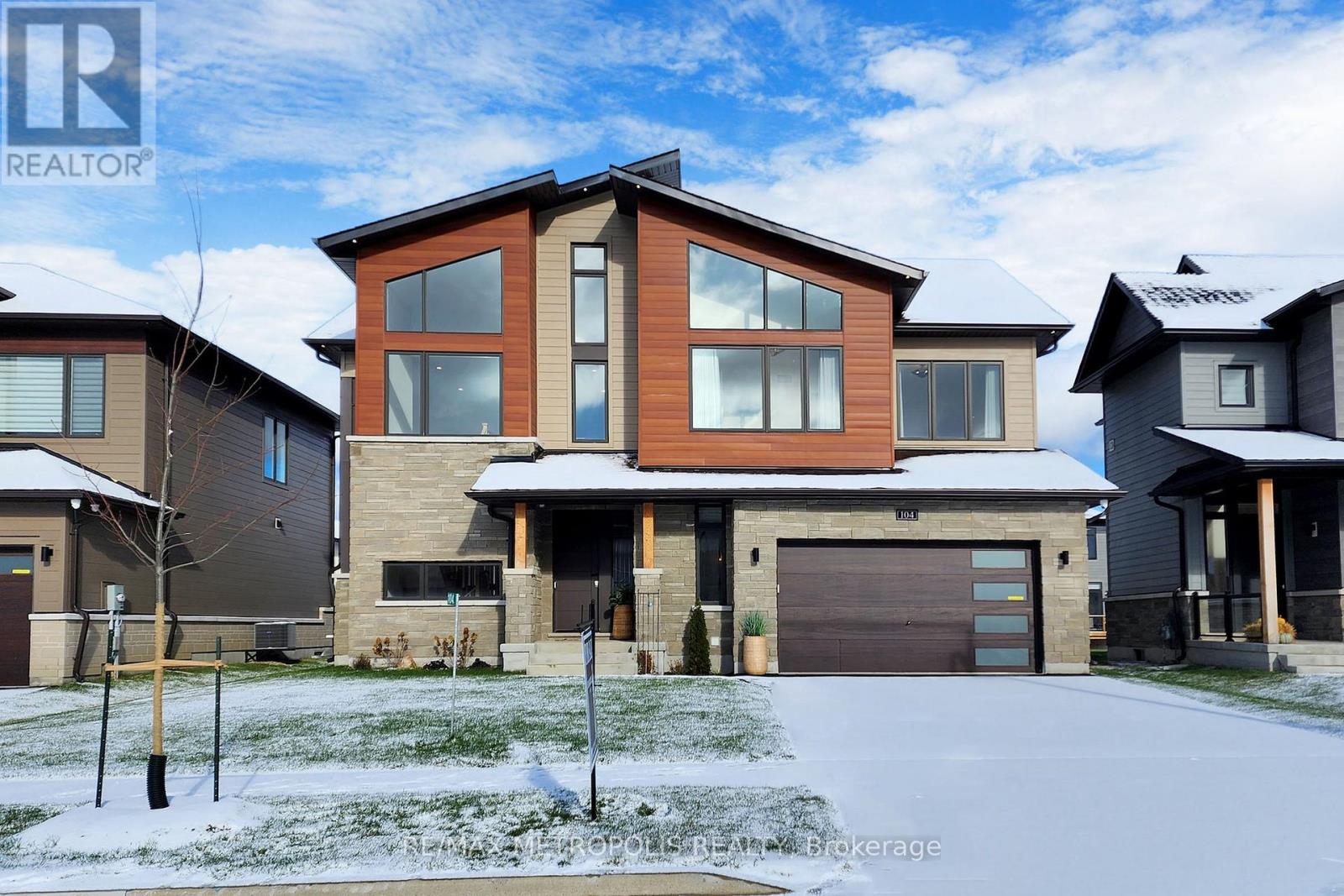 Property at 104 STONELEIGH DRIVE image 1