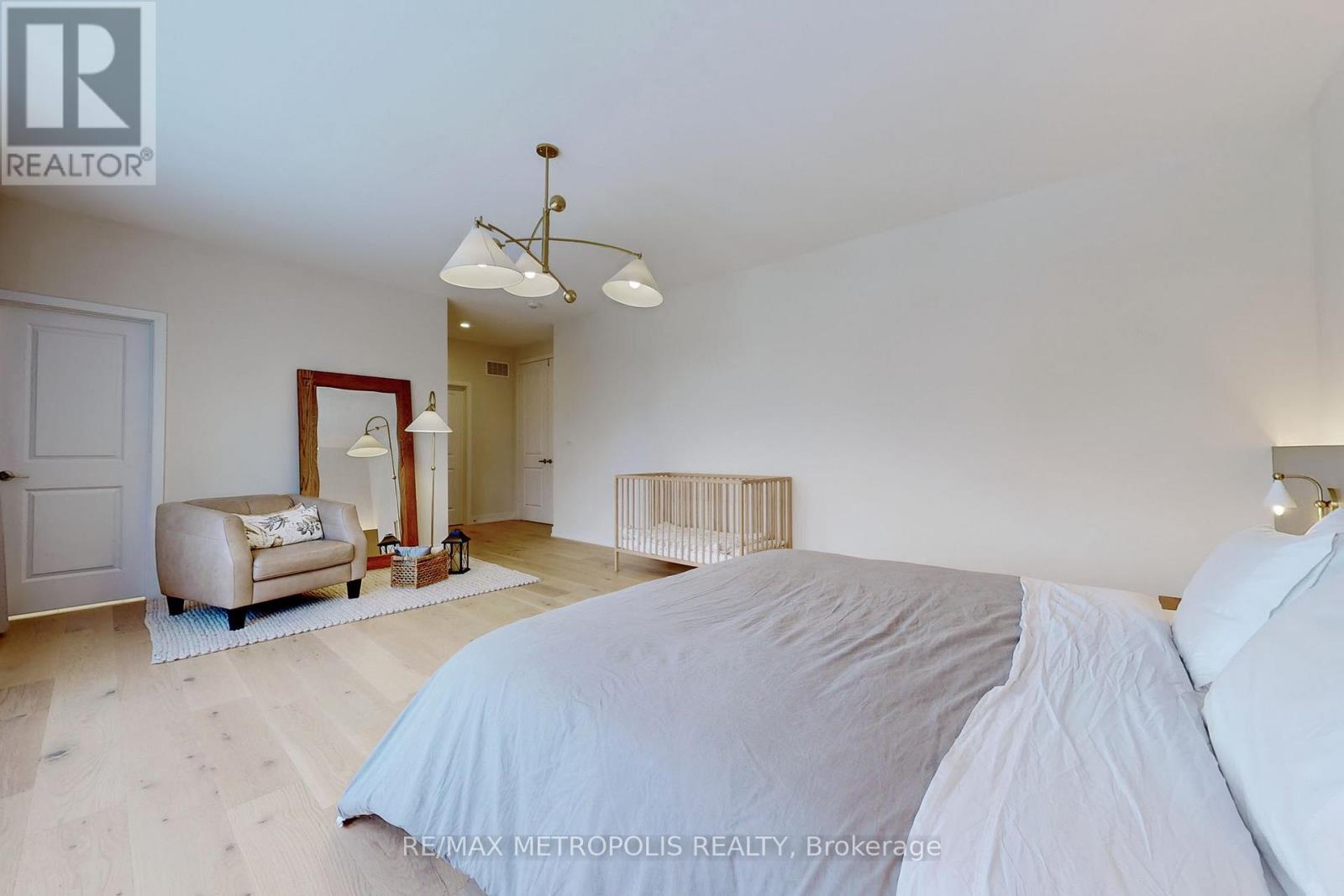 104 Stoneleigh Drive, Blue Mountains, Ontario  L9Y 0V1 - Photo 20 - X12143064