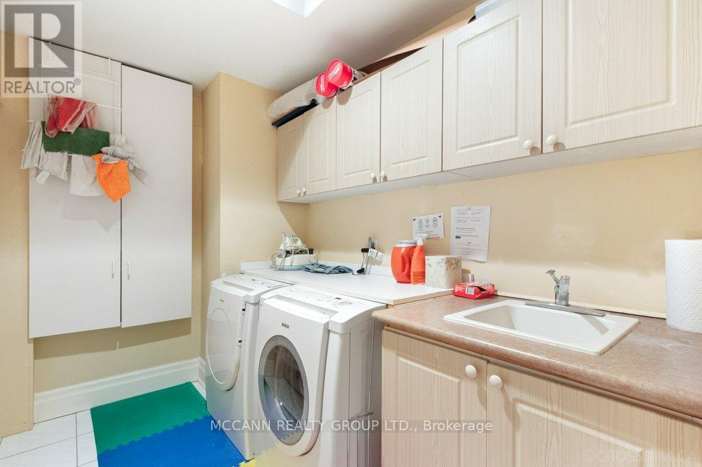 125 Joicey Boulevard, Toronto, Ontario  M5M 2T8 - Photo 25 - C12142768
