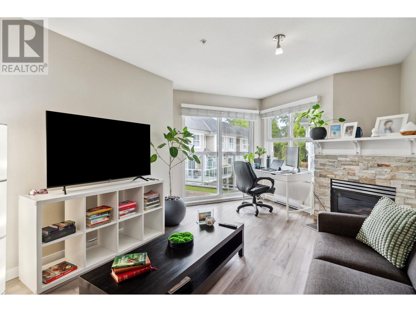 203 3038 E Kent Avenue, Vancouver, British Columbia  V5S 4V8 - Photo 2 - R3001816