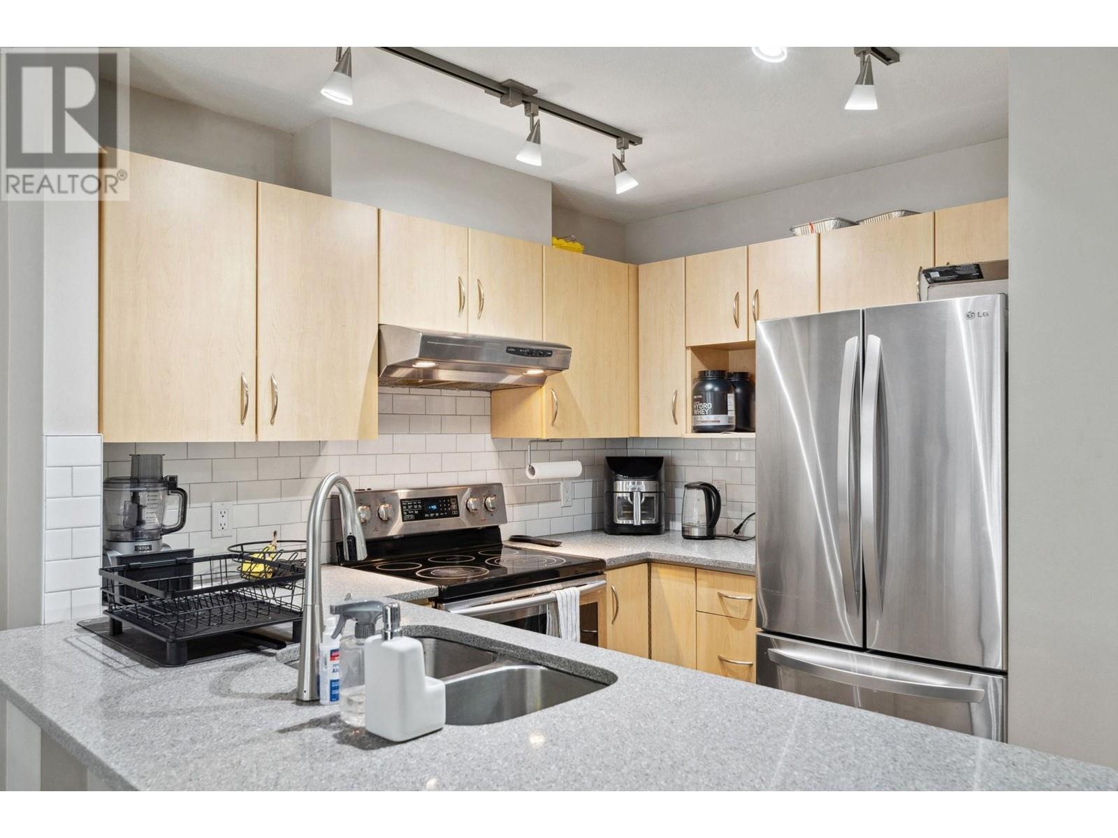 203 3038 E Kent Avenue, Vancouver, British Columbia  V5S 4V8 - Photo 9 - R3001816