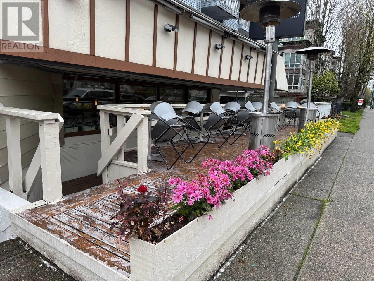 3293 W 4TH AVENUE, Vancouver, British Columbia