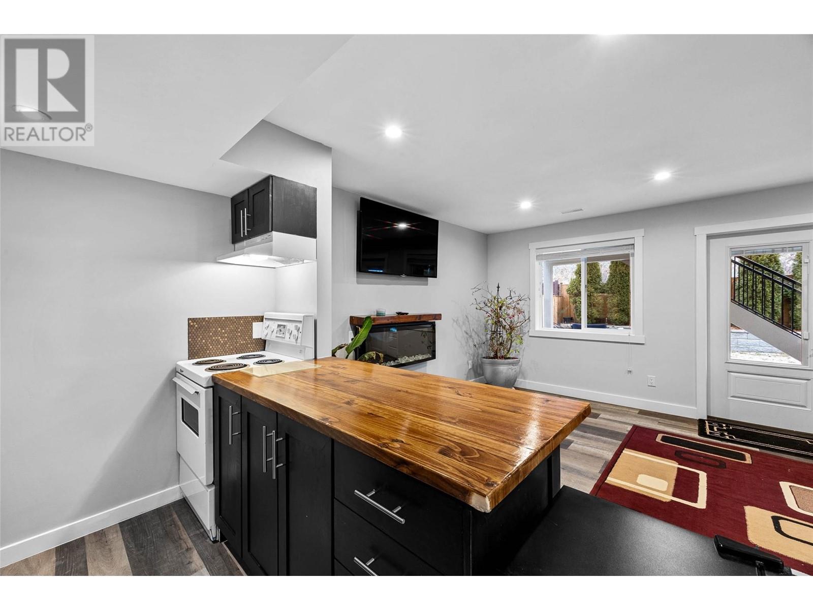 1532 Emerald Drive, Kamloops, British Columbia  V2E 0C1 - Photo 39 - 10347560