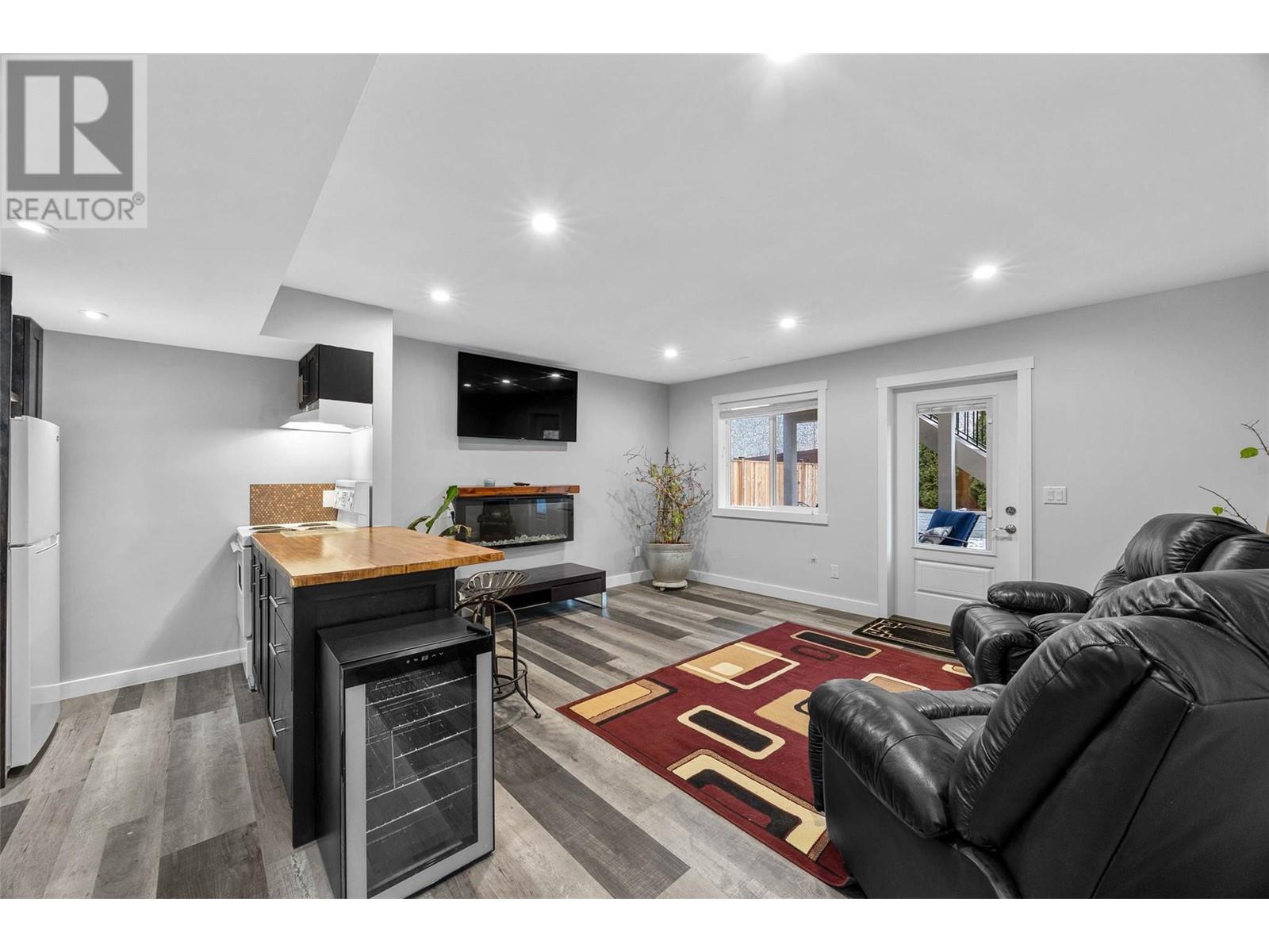 1532 Emerald Drive, Kamloops, British Columbia  V2E 0C1 - Photo 37 - 10347560