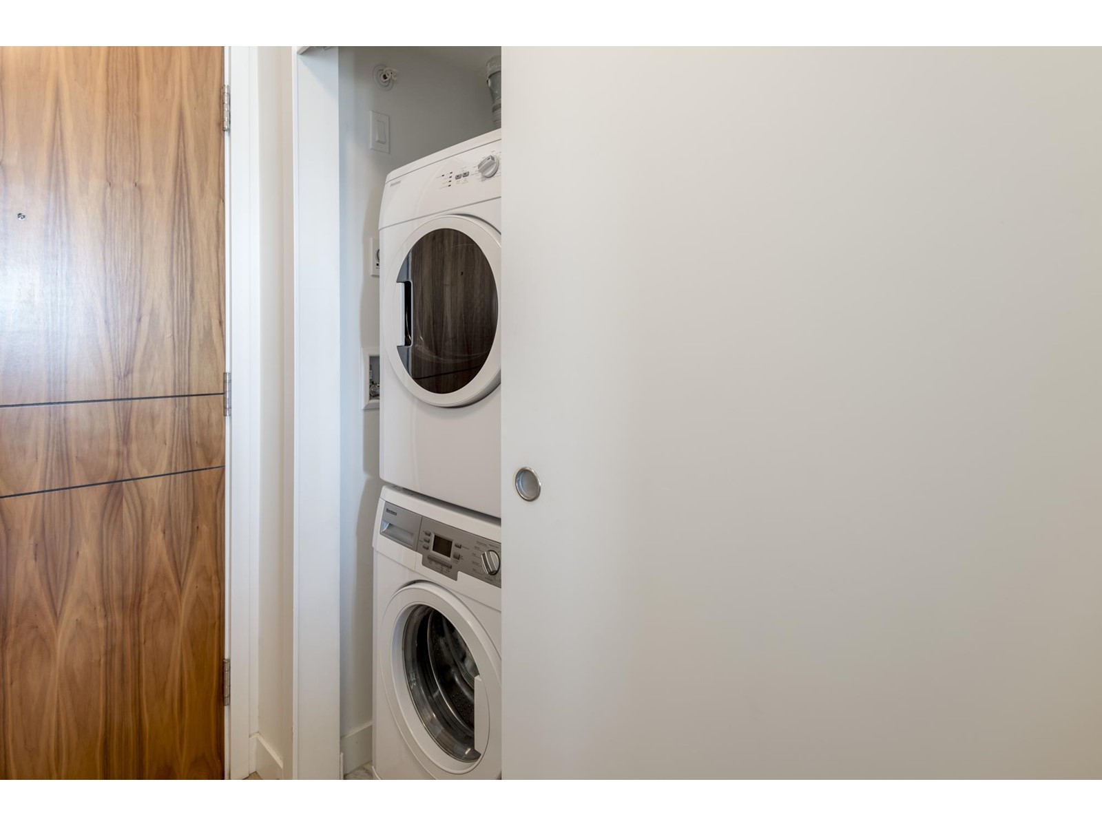 2910 13696 100 Avenue, Surrey, British Columbia  V3T 0L5 - Photo 13 - R3001276