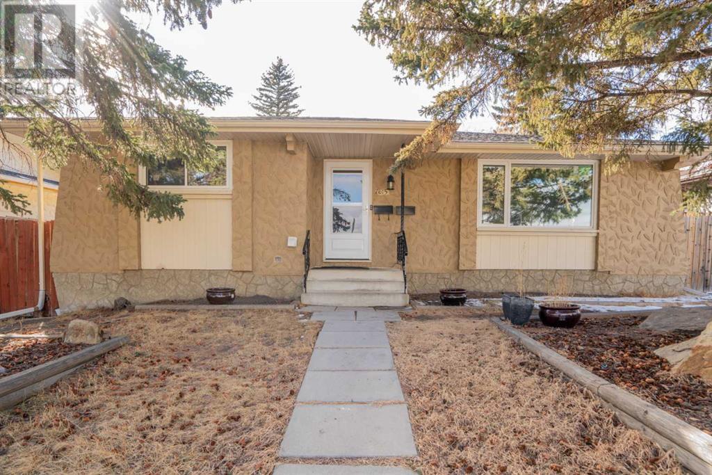 Property at 7615 Hunterview Drive NW image 3