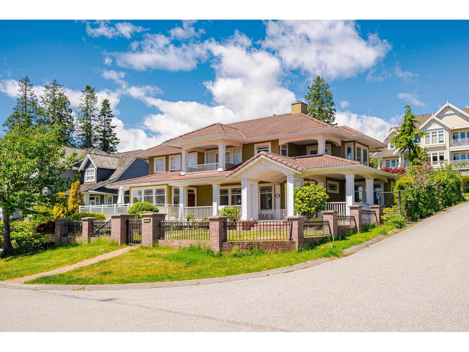 Property at 13477 13A AVENUE image 1