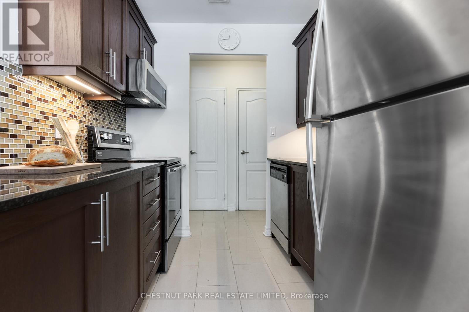 205 - 60 Gulliver Road, Toronto, Ontario  M6M 2M6 - Photo 11 - W12142945