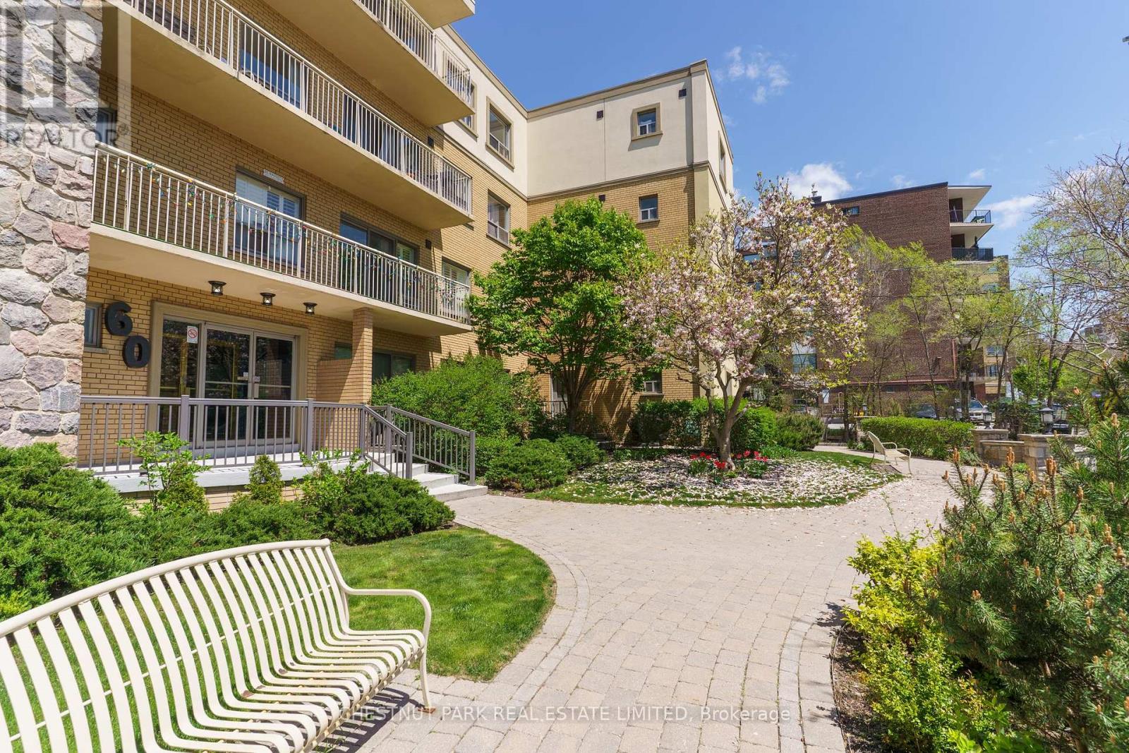 205 - 60 Gulliver Road, Toronto, Ontario  M6M 2M6 - Photo 25 - W12142945