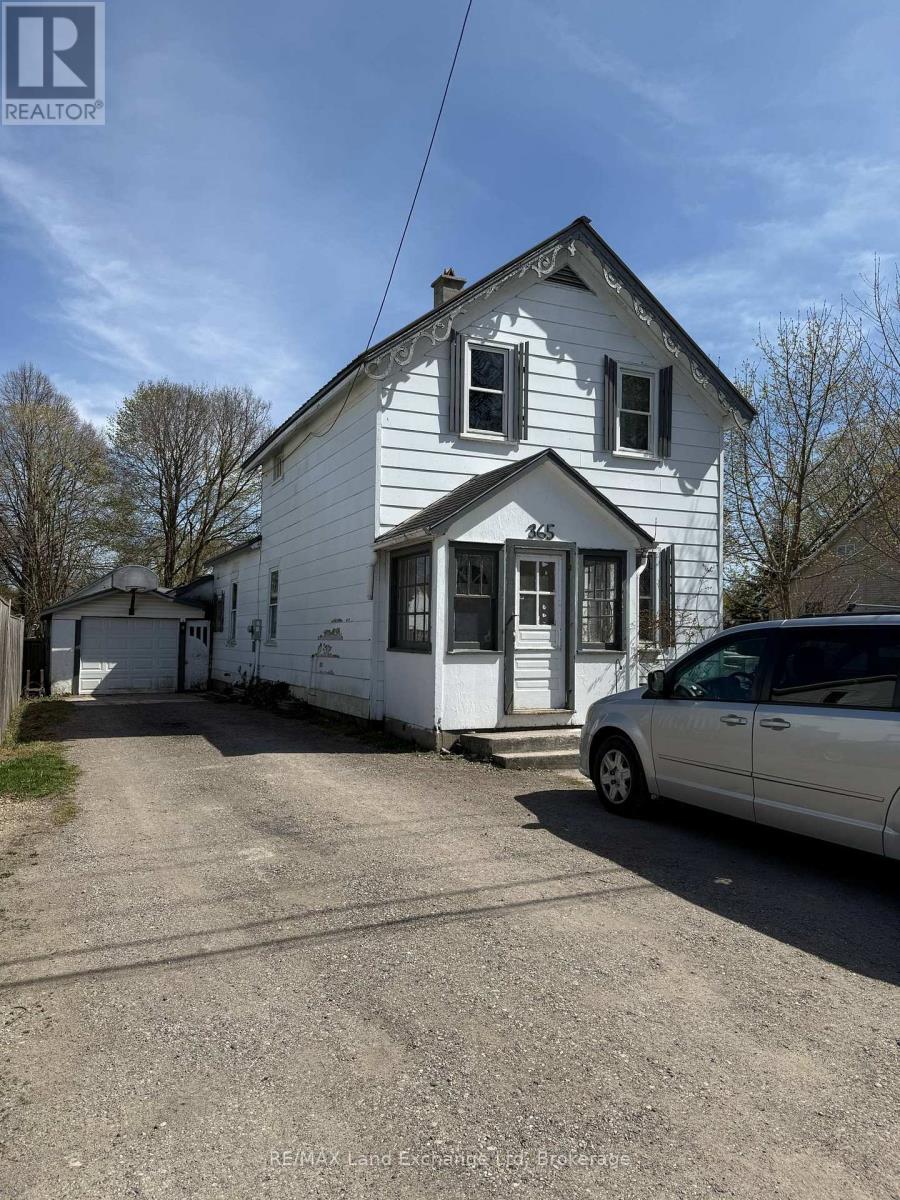 365 Minnie Street, North Huron, Ontario  N0G 2W0 - Photo 15 - X12113902