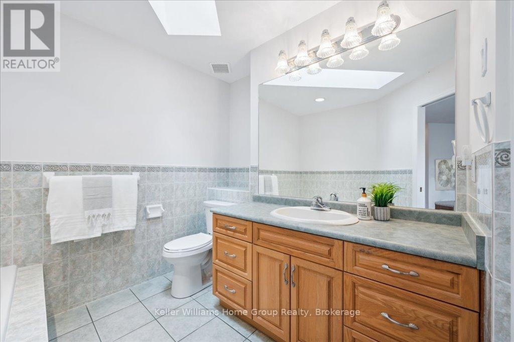38 Oakridge Crescent, Guelph (Pineridge/westminster Woods), Ontario  N1L 1J3 - Photo 24 - X12141582