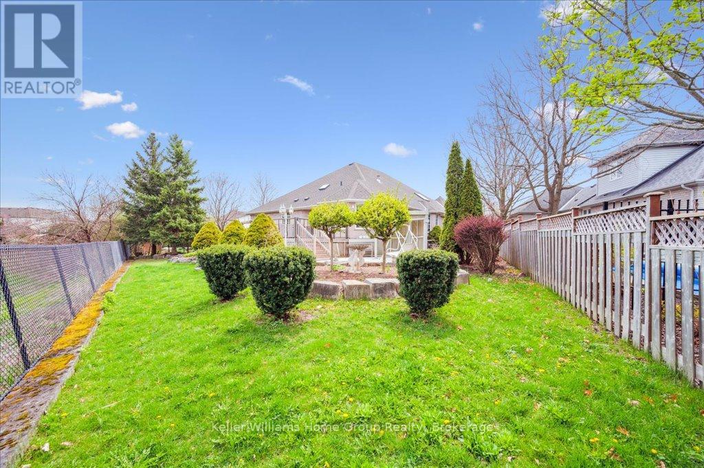 38 Oakridge Crescent, Guelph (Pineridge/westminster Woods), Ontario  N1L 1J3 - Photo 34 - X12141582