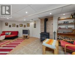 1183 DICKIE LAKE ROAD W