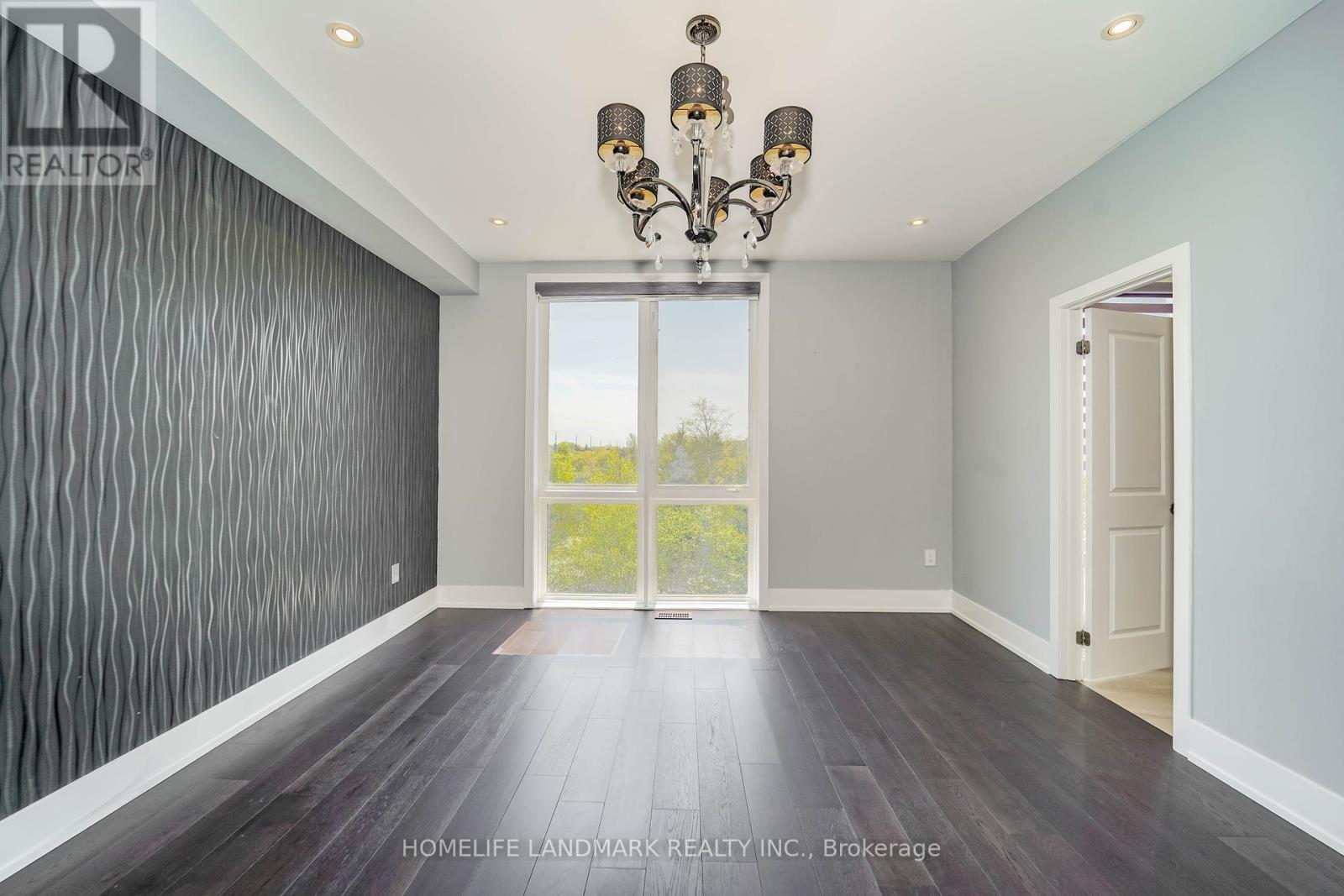 8 Crestridge Drive, Vaughan, Ontario  L4J 0K1 - Photo 10 - N12143094