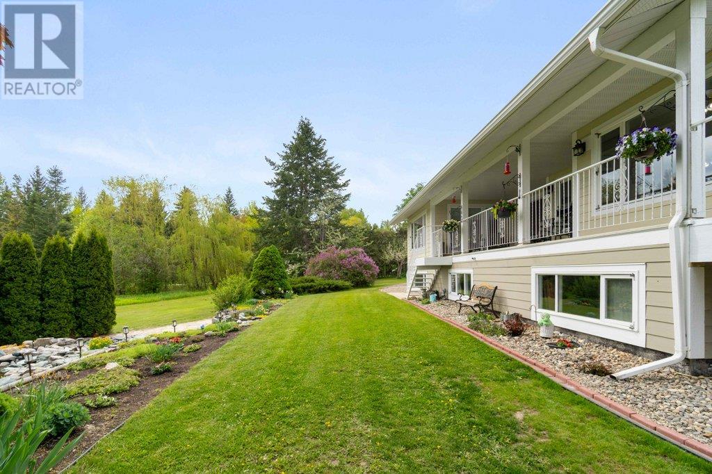 4501 44 Avenue Nw, Salmon Arm, British Columbia  V1E 3A7 - Photo 60 - 10347524