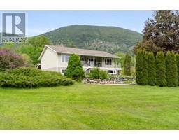 4501 44 Avenue NW, salmon arm, British Columbia