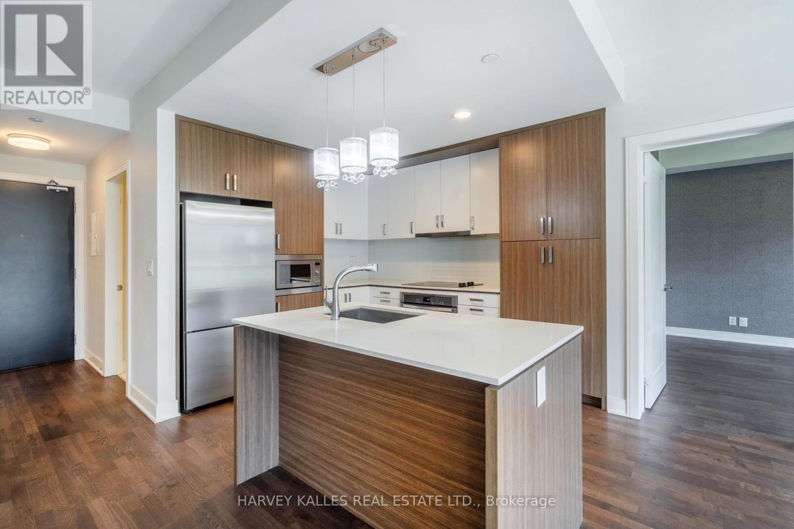 366 - 1575 Lakeshore Road W, Mississauga, Ontario  L5J 0B1 - Photo 32 - W12143097
